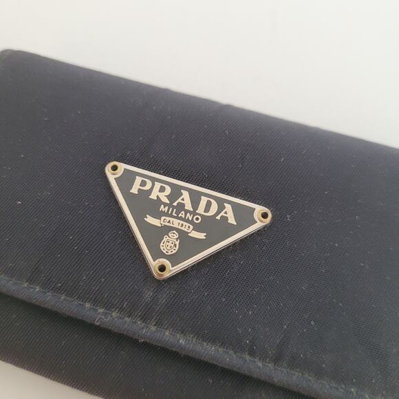 Authentic Tessuto Nero Prada Multicles Key Holder Hooks Case Black Small Wallet - Picture 11 of 11